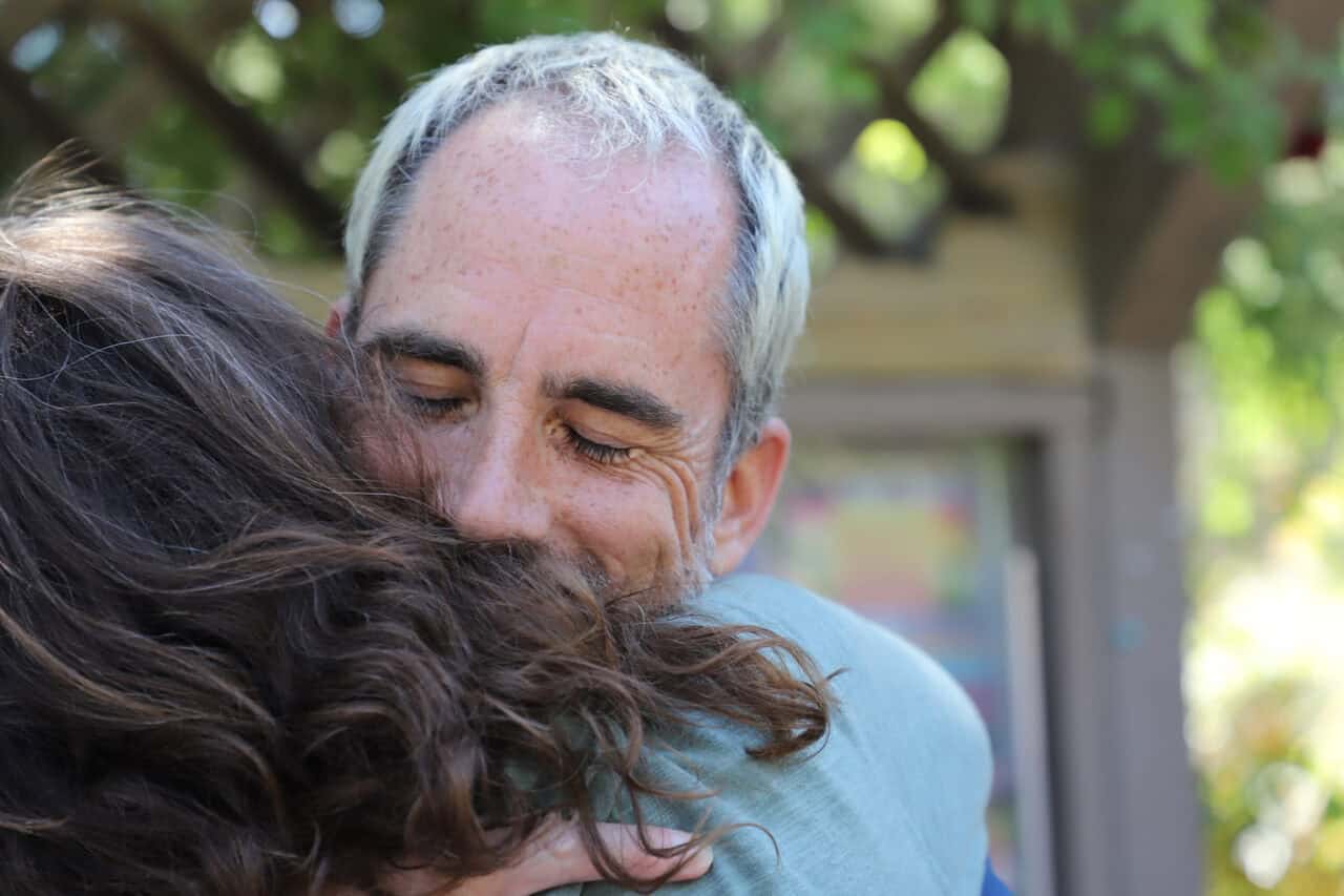 hug hug